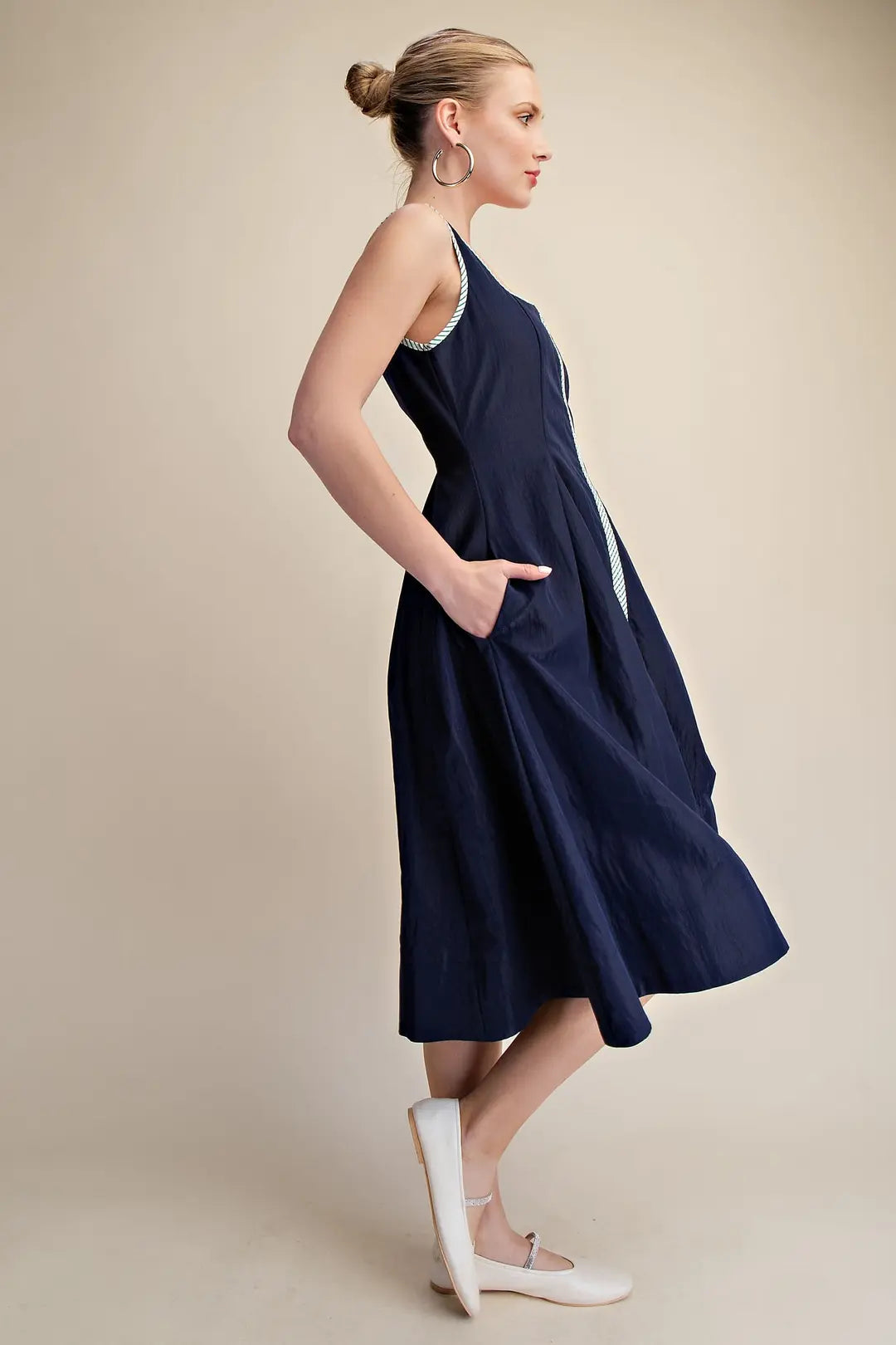 Square Neck Sleeveless Waist Midi Dress