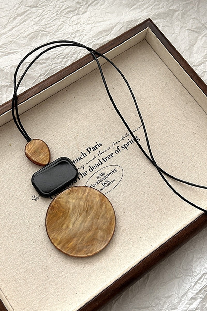 Geometric Resin Chain Necklace