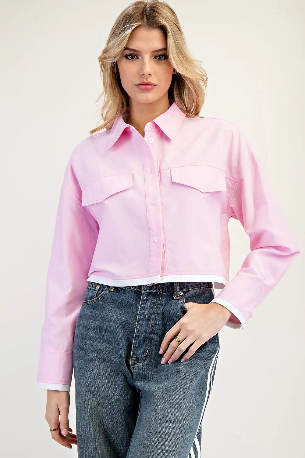 Cropped Button Down Shirt with a Collared Neckline Pink