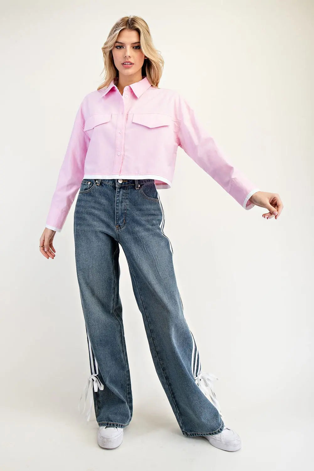 Cropped Button Down Shirt with a Collared Neckline Pink