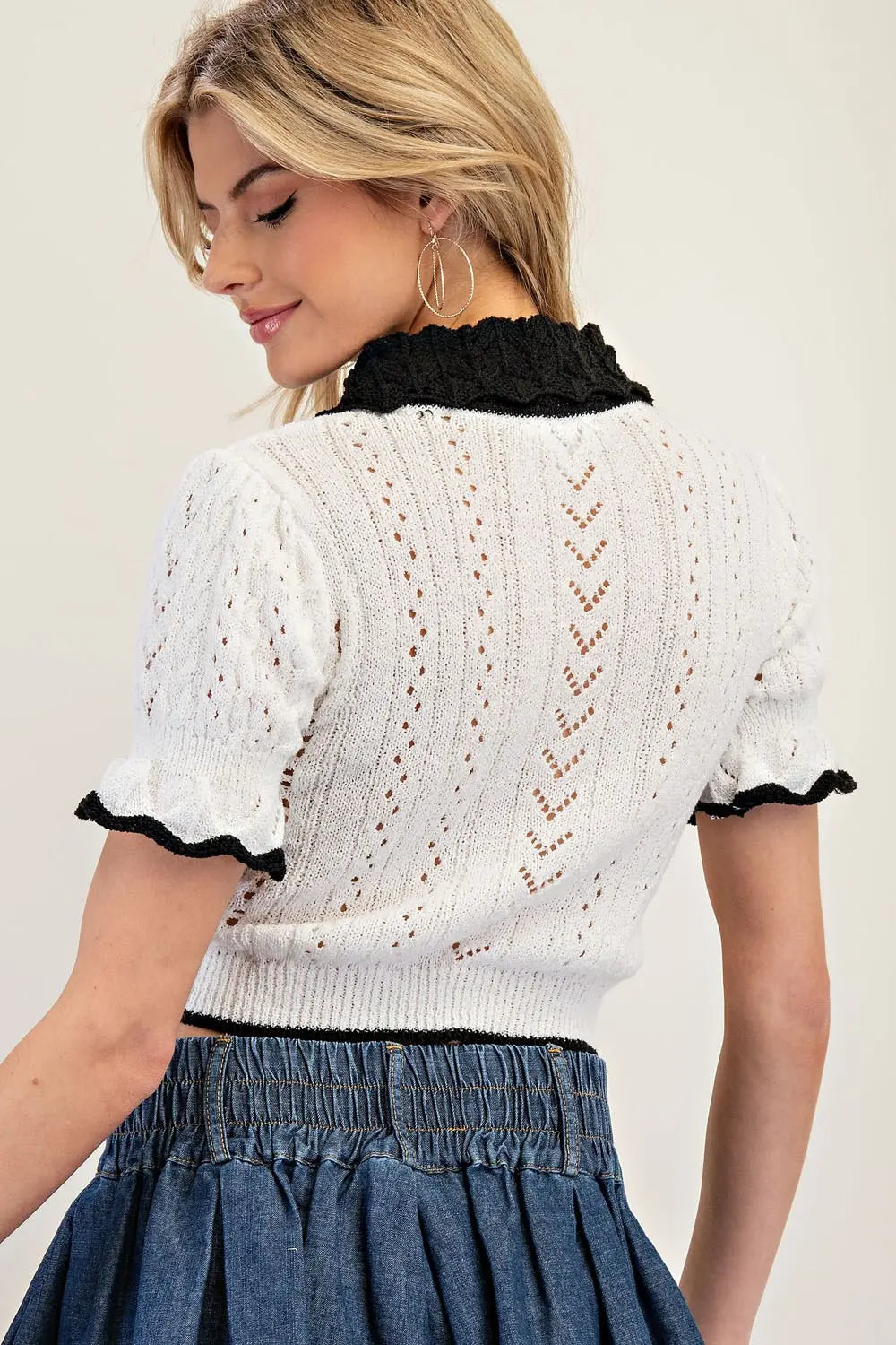 Short Sleeve Knit Top with Contrast Trim